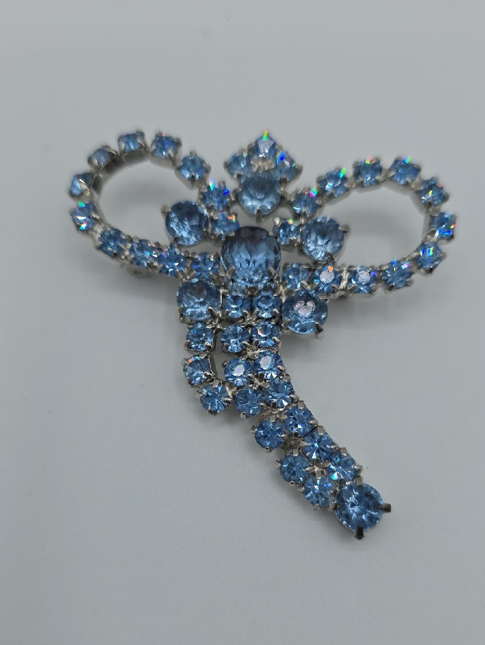 Delicate Blue Crystal Bow Brooch - Women Jewelry